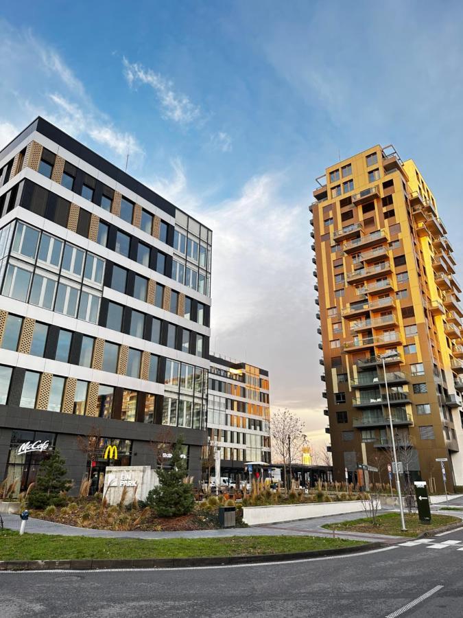 Ein Park Apartment With Free Parking Bratislava Exterior foto