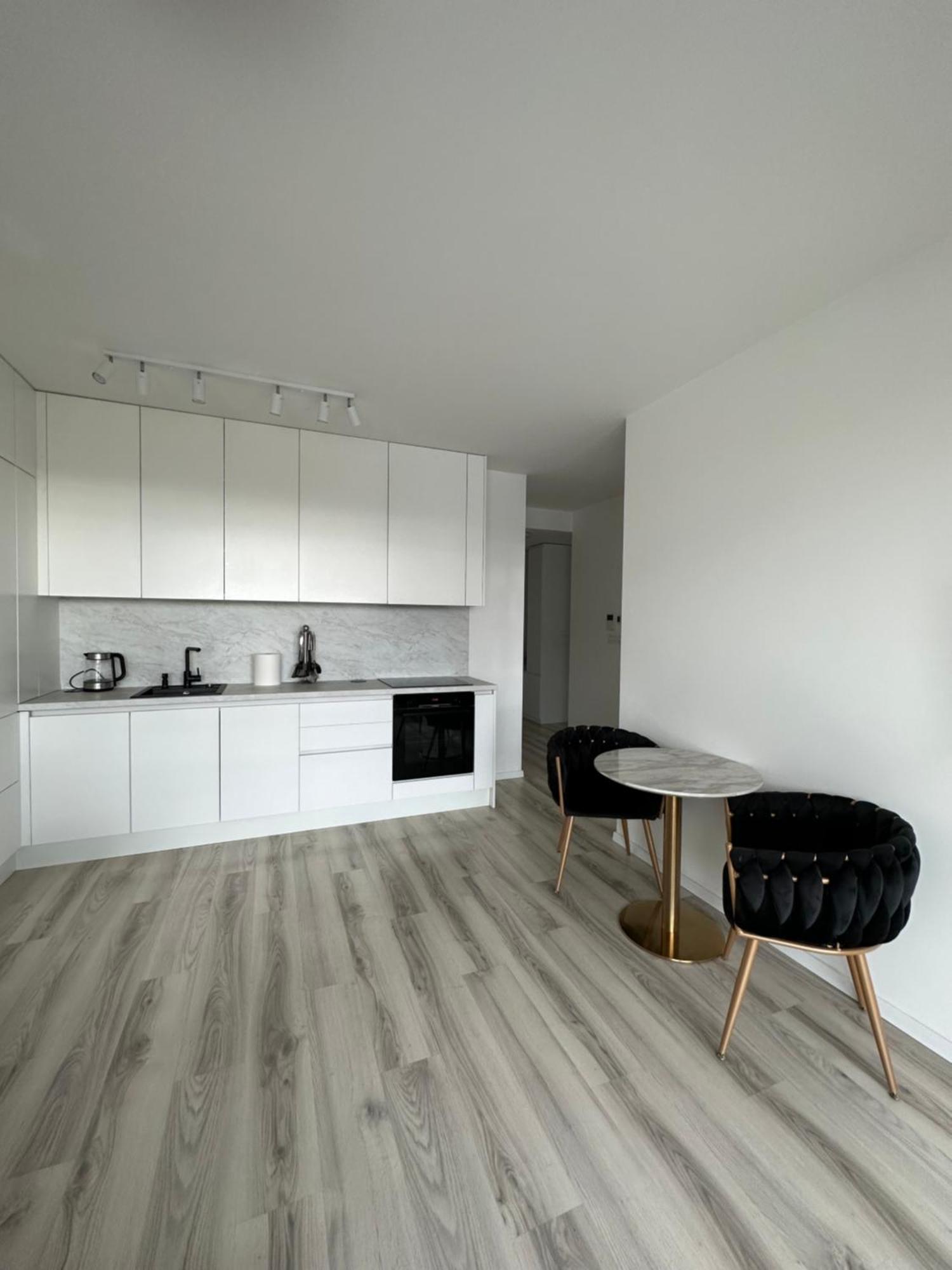 Ein Park Apartment With Free Parking Bratislava Exterior foto